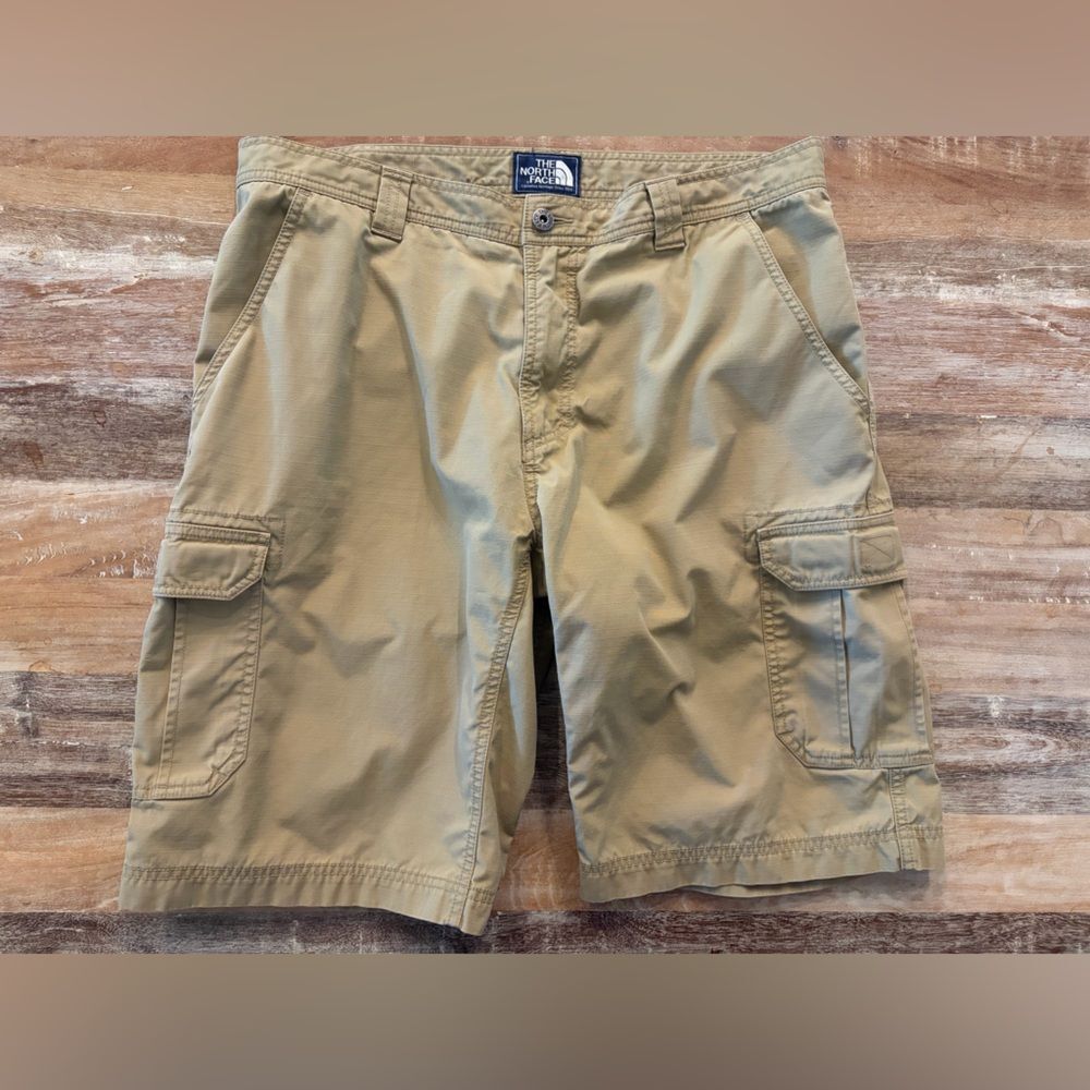 North Face Tribe‎ Cargo Shorts Men’s Size 38 Khaki Tan NF0A2RFT